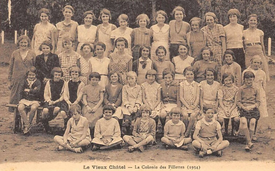 Châteauneuf-du-Faou colonie de filles 1934 Le vieux Châtel