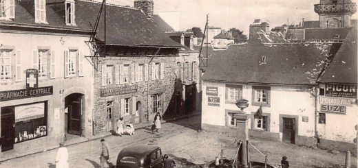 Châteauneuf-du-Faou place de la pompe