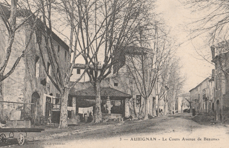 Aubignan Le cours Avenue de Beaumes