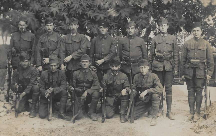 32e régiment d'infanterie groupe de soldat