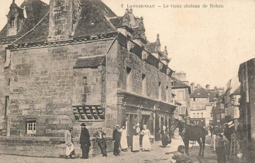 Landerneau Le vieux château de Rohan