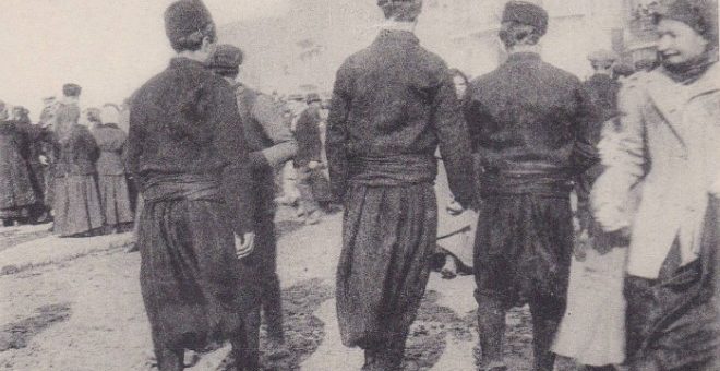 Albanie costume