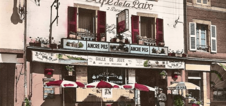 Quimperlé 15 rue du Bourgneuf Café de la Paix
