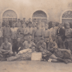 Groupe soldats du 165e régiment d'infanterie classe26.1