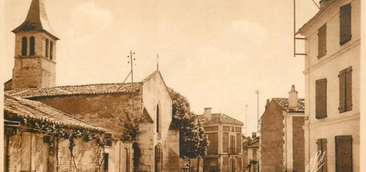 Ruelle-sur-Touvre Place Eglise