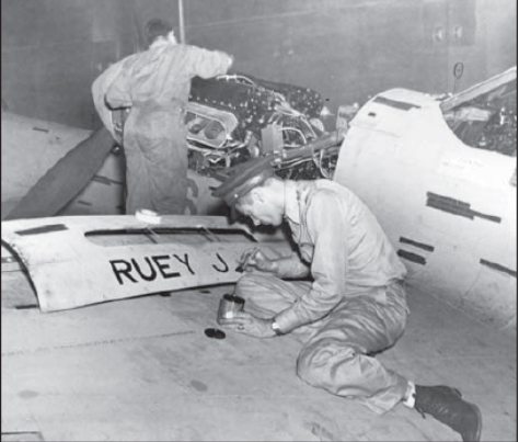 57th Fighter pilots P40s