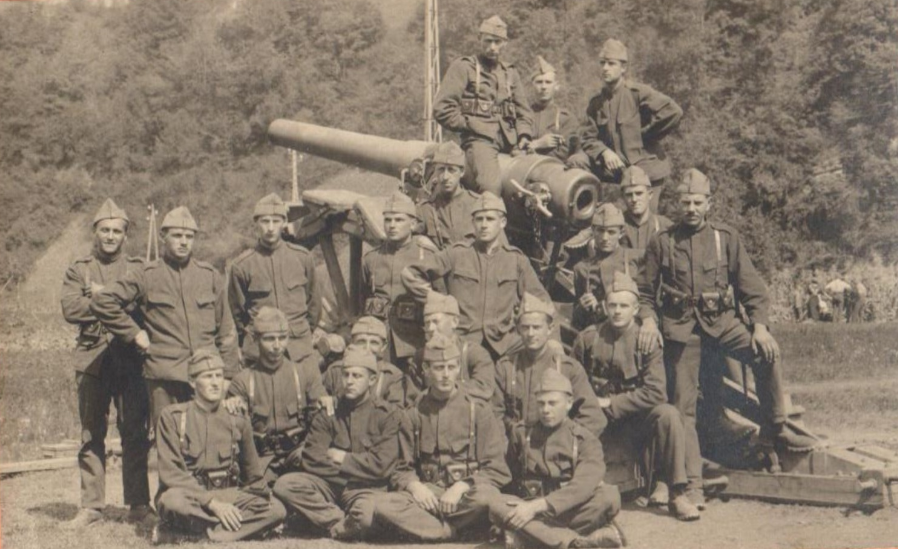 Groupe de militaires