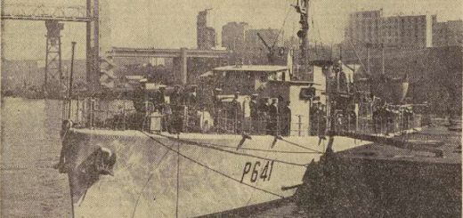 Escorteur côtier Le Fougueux à Brest 1955