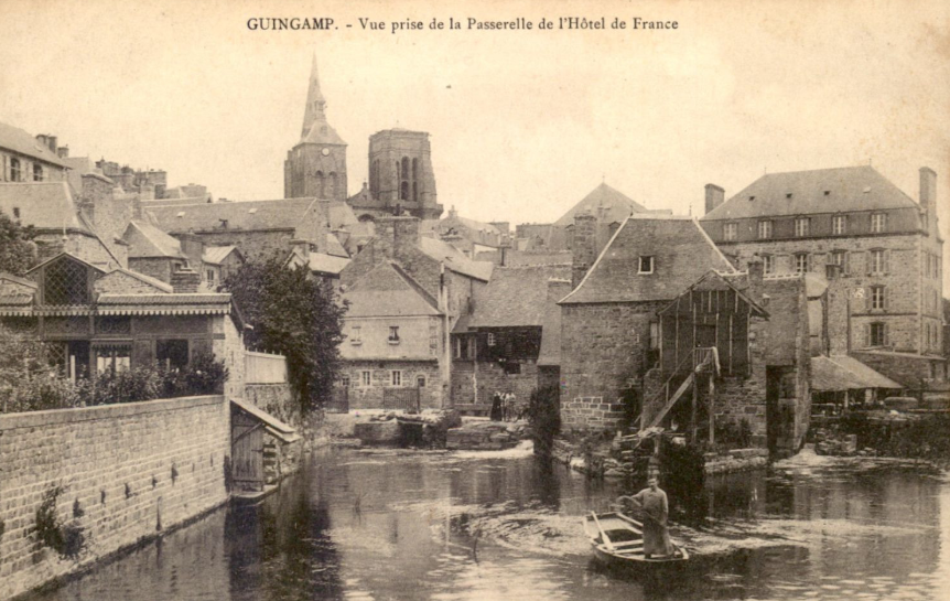 Guingamp vue de l'hôtel de France