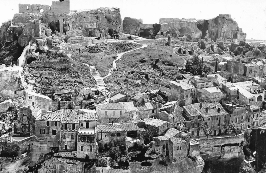 Archives Provence-Alpes-Côte d'Azur Les Baux